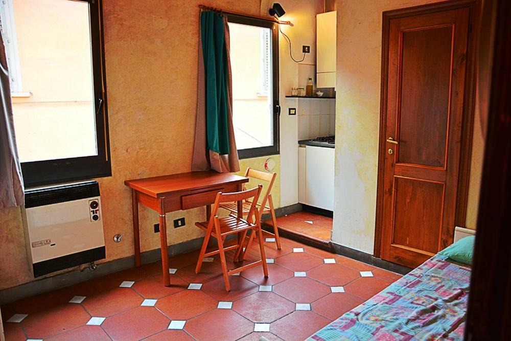 Alessandro'S Small Apartment Флоренция Экстерьер фото